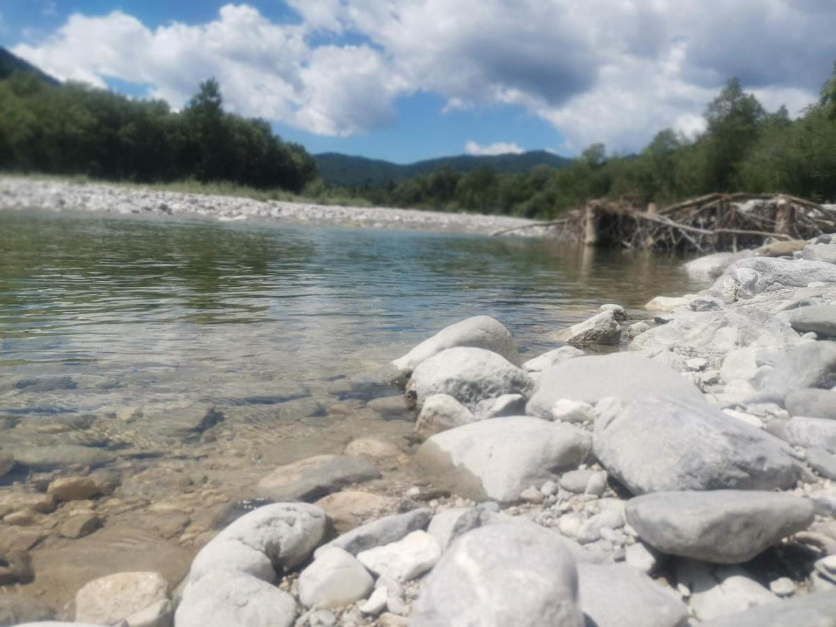 River Nadiza *